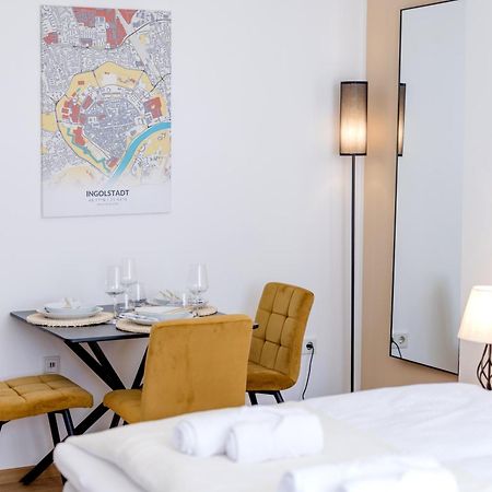 Lumen Homes - Altstadt-Studio Direkt Im Zentrum, Kueche, Netflix, Oeffentlicher Parkplatz Ums Eck Ingolstadt Ngoại thất bức ảnh
