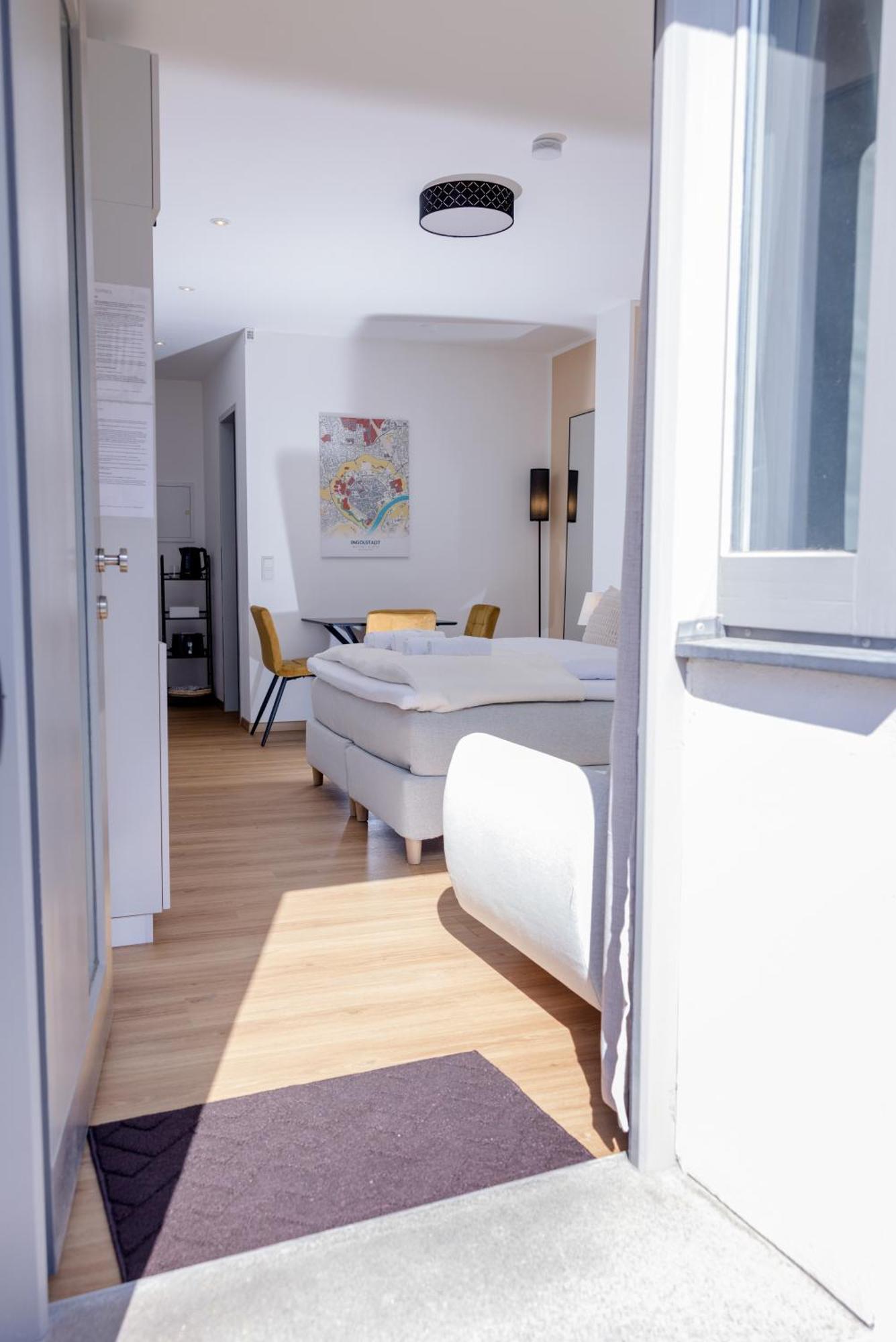 Lumen Homes - Altstadt-Studio Direkt Im Zentrum, Kueche, Netflix, Oeffentlicher Parkplatz Ums Eck Ingolstadt Ngoại thất bức ảnh