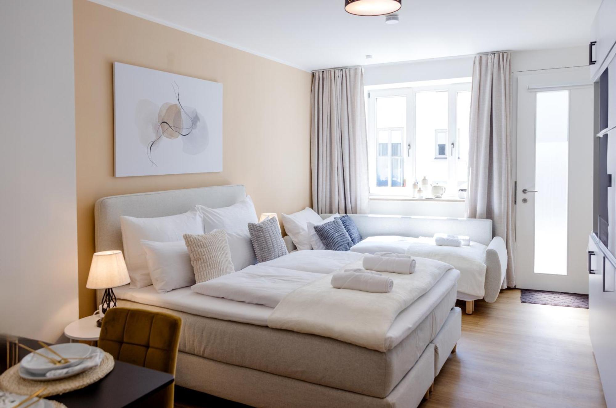 Lumen Homes - Altstadt-Studio Direkt Im Zentrum, Kueche, Netflix, Oeffentlicher Parkplatz Ums Eck Ingolstadt Ngoại thất bức ảnh
