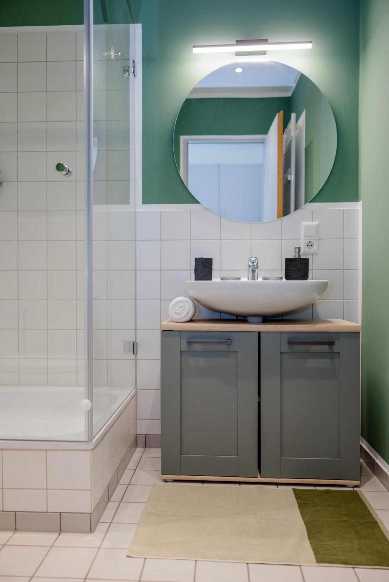 Lumen Homes - Altstadt-Studio Direkt Im Zentrum, Kueche, Netflix, Oeffentlicher Parkplatz Ums Eck Ingolstadt Ngoại thất bức ảnh